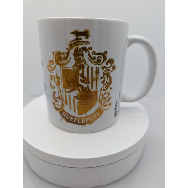 Mug écusson Poufsouf Harry Potter