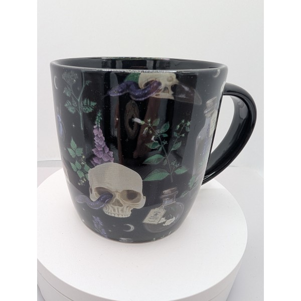 Mug venom and vines